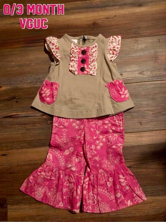 Ricrac & Ruffles Other - 0/3 month Ric Rac & Ruffles outfit with a cute top & Pink Floral Ruffle Pants